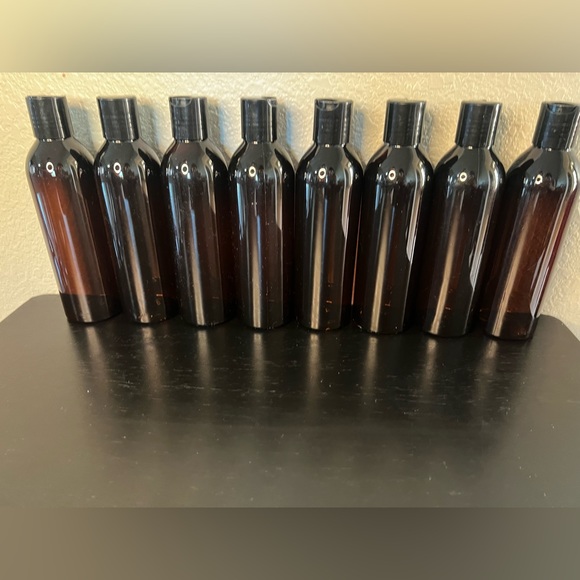 Amber Brown Plastic Refillable Bottles - Picture 2 of 2